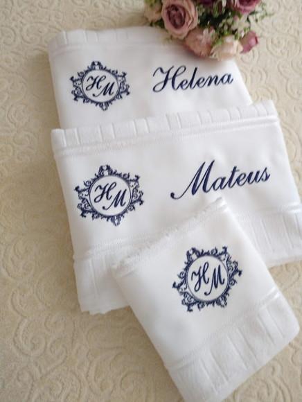 Presente Especial de Casamento-kit Toalhas Bordadas 03 Peças
