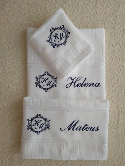 Presente Especial de Casamento-kit Toalhas Bordadas 03 Peças