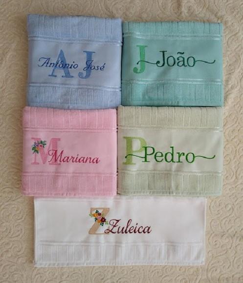 Presente Especial Dia das Mães-toalha Banho e Rosto Bordadas