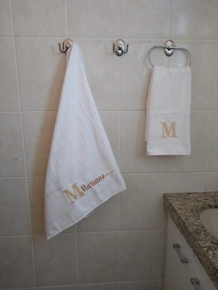Presente Especial Dia das Mães-toalha Banho e Rosto Bordadas