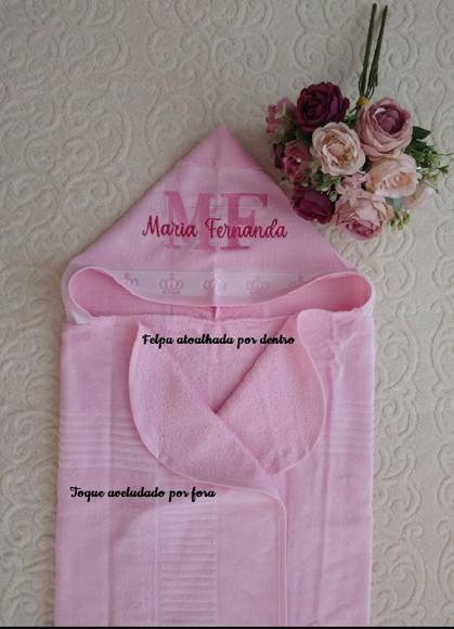 Toalha de Banho com Capuz -detalhe de Coroa na Borda