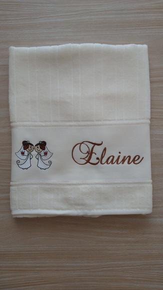 Toalhas de banho bordadas com 03 peças  - Presente de Casamento