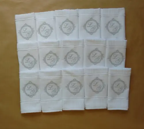 Kit com 06 Toalhinhas para Lembrança Madrinhas e Padrinhos