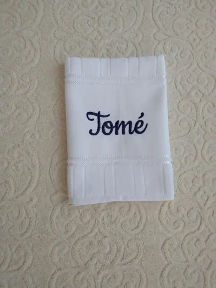 Kit com 12 Toalhinhas para Lancheira Apenas com Nome Bordado