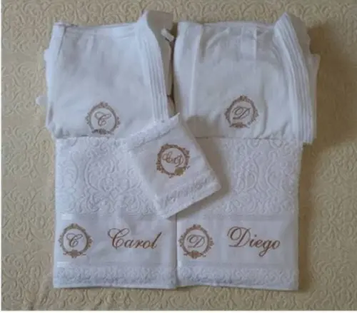 Kit Luxo 05 Peças Toalha Banhão e Roupões Presente Casamento