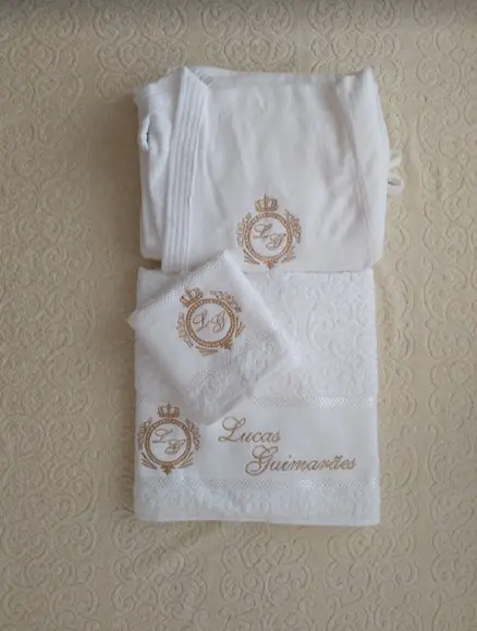 Kit Luxo 06 Peças- Toalha Banhão Karsten (roupões Tam m e G)