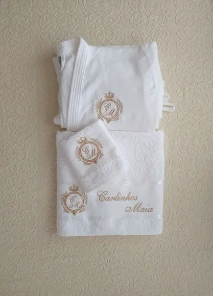 Kit Luxo 06 Peças- Toalha Banhão Karsten (roupões Tam m e G)