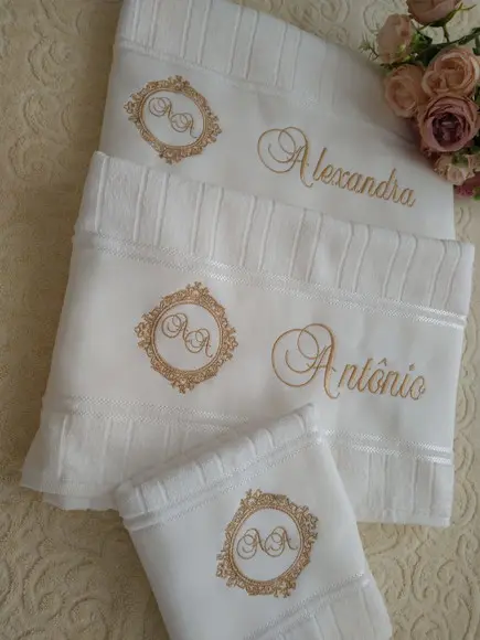 Presente de Casamento - Jogo de Toalhas Dohler Bordadas