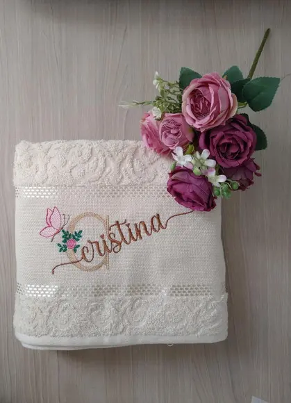 Presente de Natal - Toalha Banhão Karsten Bordada