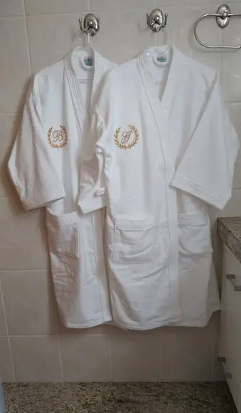 Roupões bordados para os Noivos Tam P, M ou G