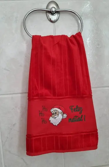 Toalha de Rosto Bordada com Tema Natal