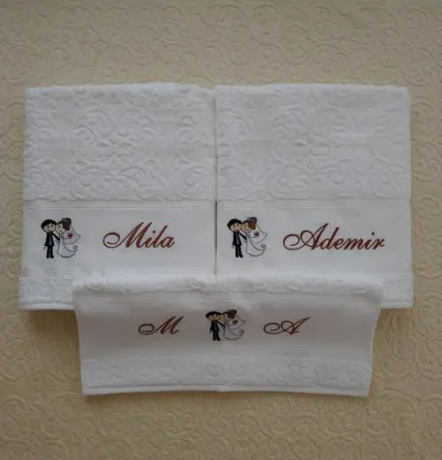 Toalhas Banhão Bordadas com Noivos -Presente Casamento