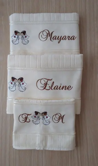Toalhas de banho bordadas com 03 peças  - Presente de Casamento