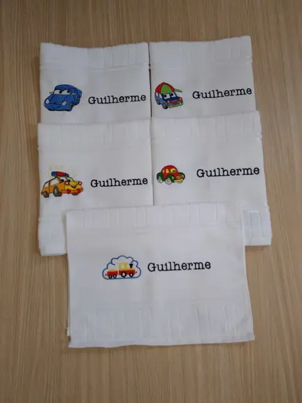Volta as Aulas -kit com 05 Toalhinhas Bordadas - Lancheiras