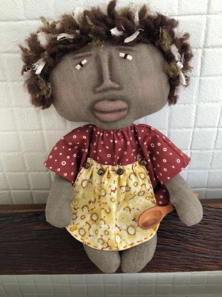 Boneca de Pano Cozinheira Primitiva