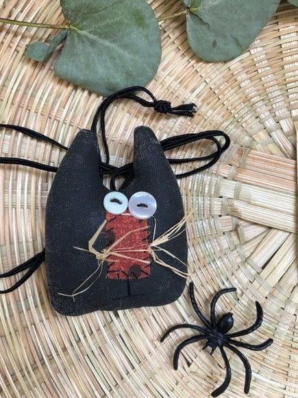 Bonecos de Pano Colar Gatinhos Primitivos