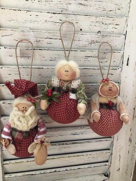 Caixa com Bolas Natalinas Decorativas