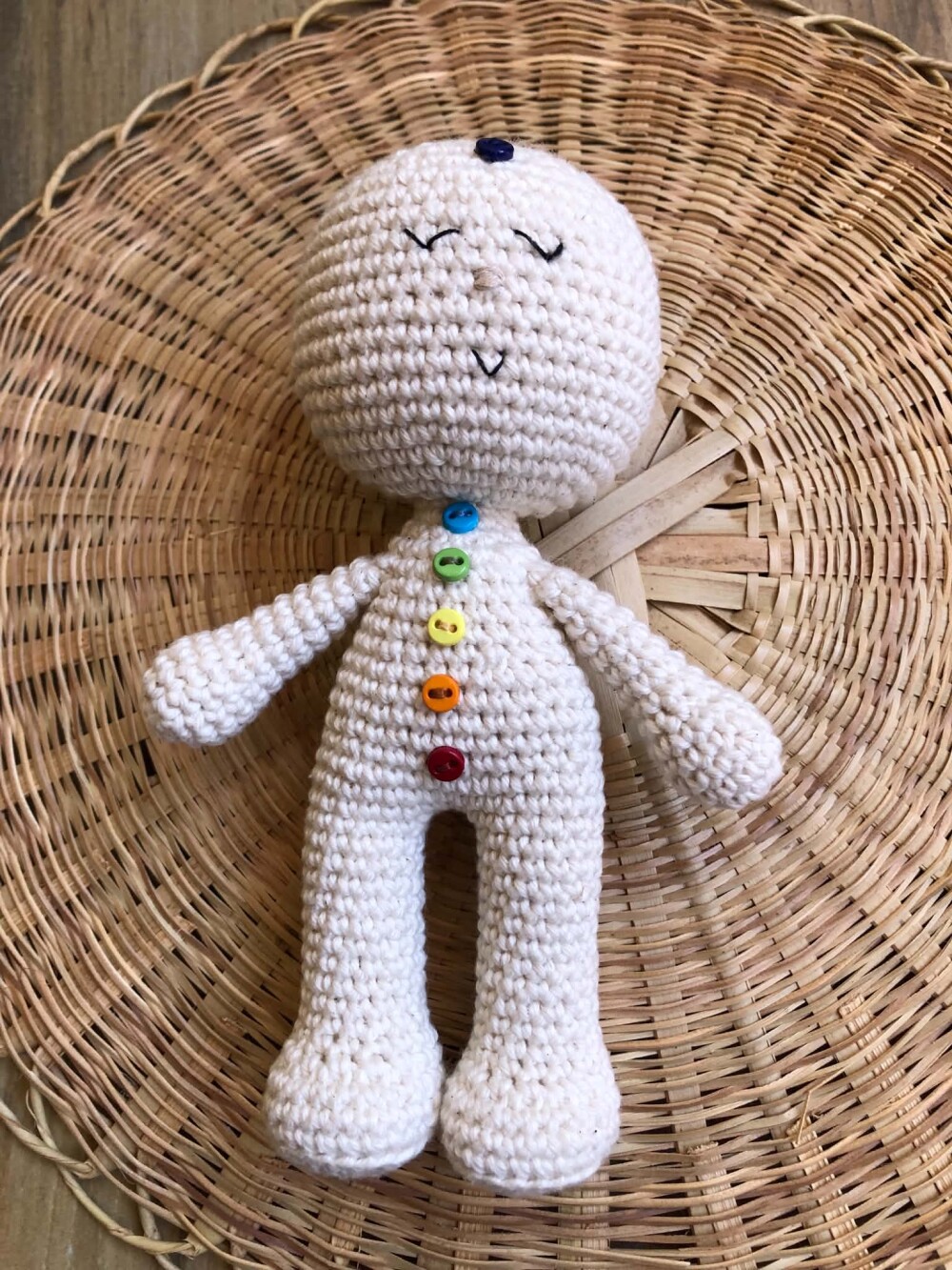Boneco Mini dos Chakras em Crochê