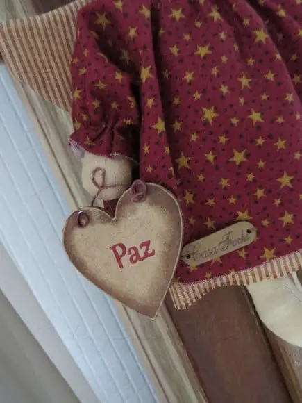 Boneca de Pano Anjinho Annie da Paz