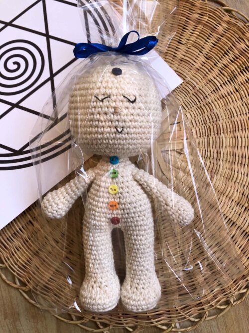 Boneco Mini dos Chakras em Crochê