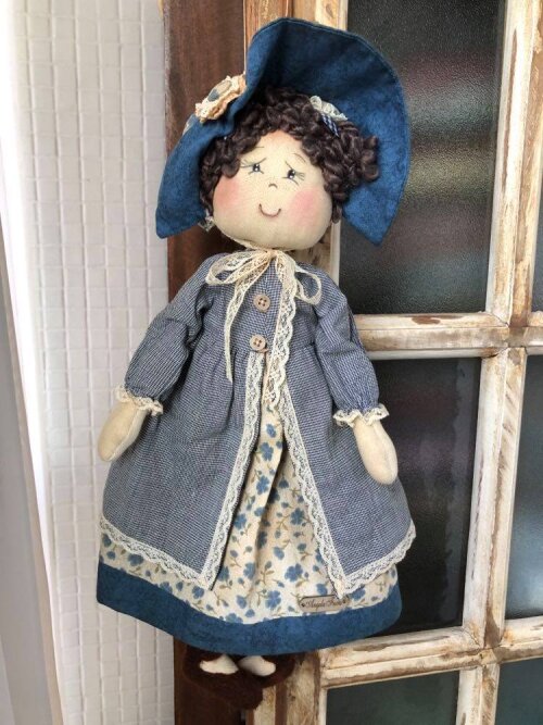 Boneca de Pano Maria Flor Artesanal Feito a Mão