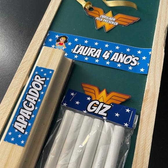 Kit Lousa com Apagador Mulher Maravilha