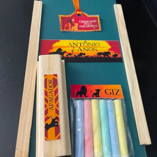 Kit Lousa com Apagador Rei Leão