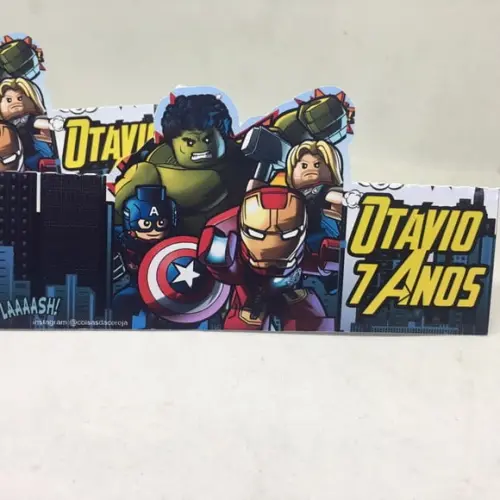 Lapela para lembrancinha Lego Marvel