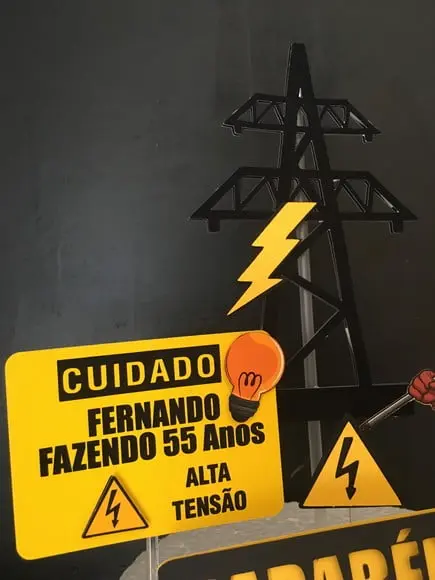 Topo de Bolo Eletricista
