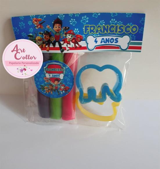 20 Kits com 3 Massinhas + 2 Cortadores Patrulha Canina