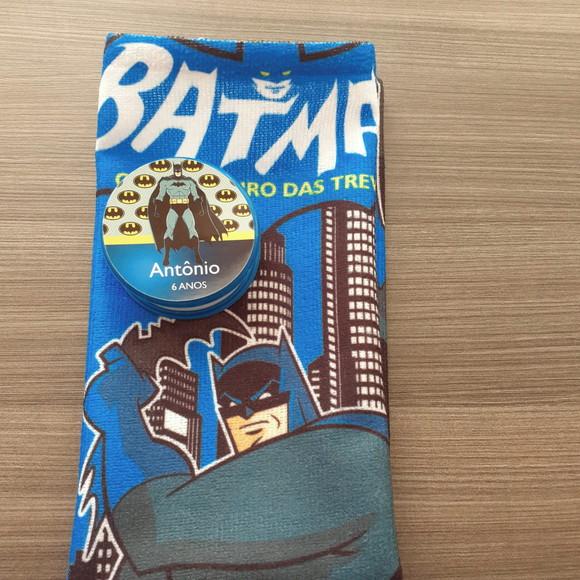 15 Kits Toalhinha para Mãos + Copo Retrátil Batman