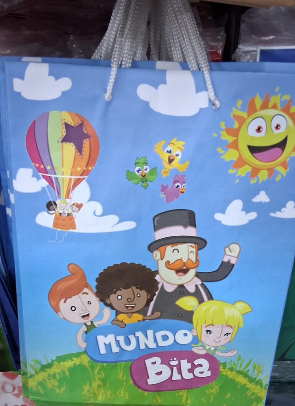 30 Sacolas de papel Mundo Bita