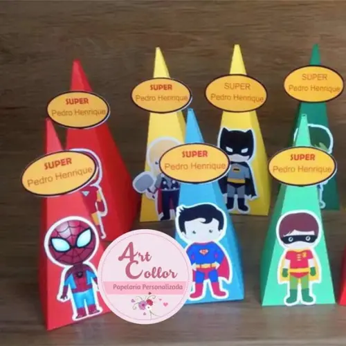 10 Caixas Pirâmide Super Herois