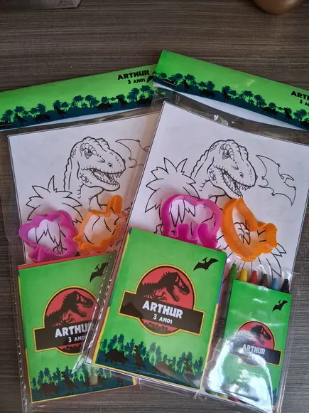 10 Kits Massinha, Giz de Cera Dinossauro
