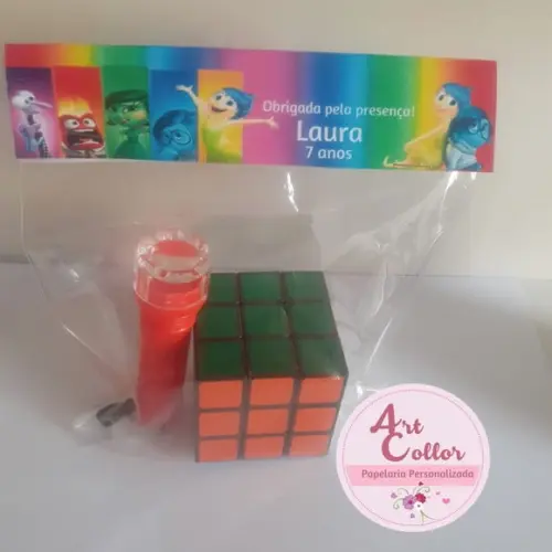 15 Kits Mini Lanterna e Cubo Mágico Divertidamente