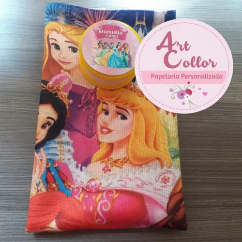 15 Kits Toalhinha para Mãos + Copo Retrátil Princesas