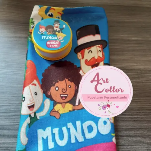 15 Kits Toalhinha para Mãos + Copo Retrátil Mundo Bita