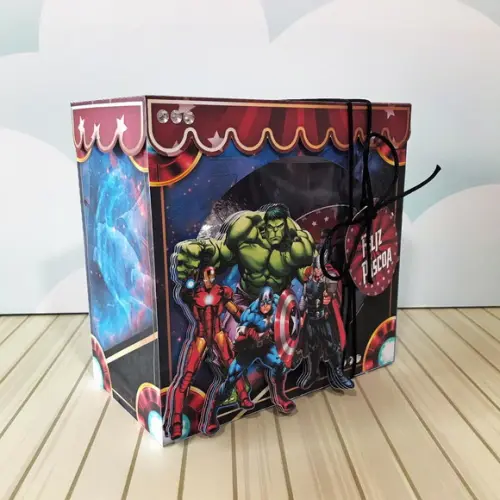 Arquivo Caixa Ovo de Colher Vingadores 303