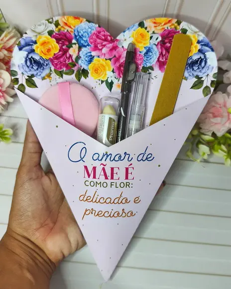 Arquivo de Corte-buquê Coração Dia das Mães #10537