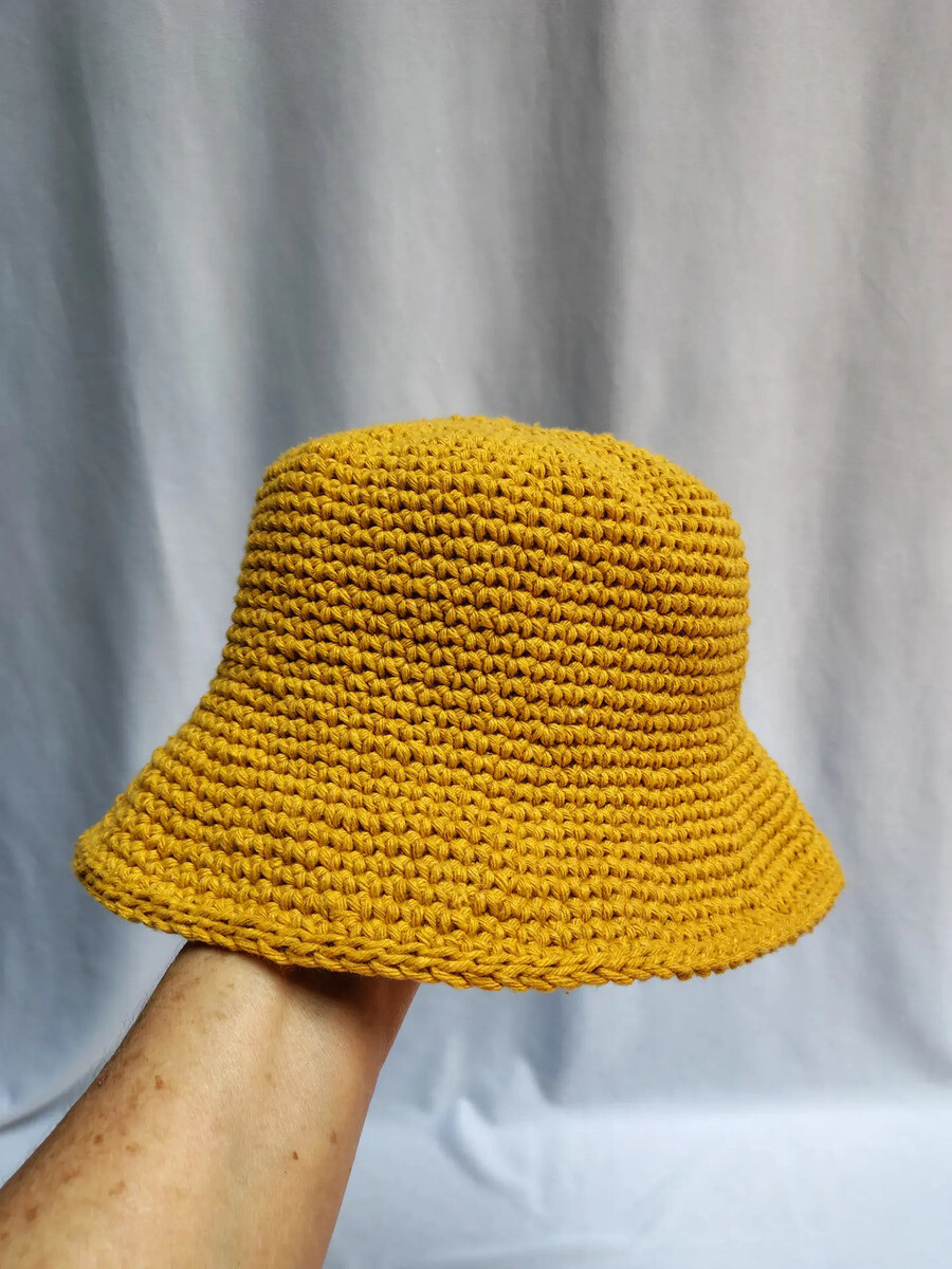 Bucket Hat de Crochê Artesanal de Algodão Cata Ovo Copa Brasil