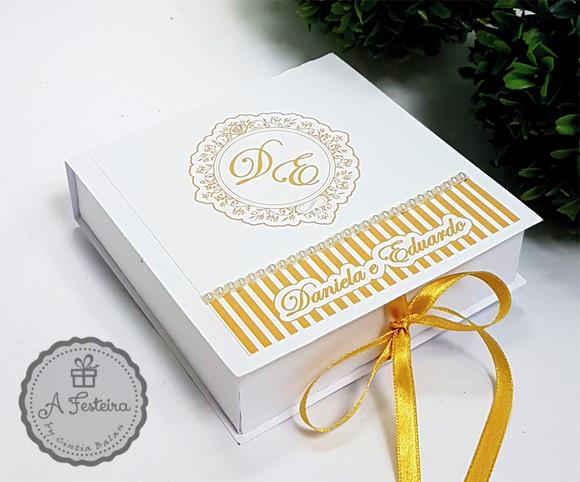 Caixa convite para 9 Doces Personalizada