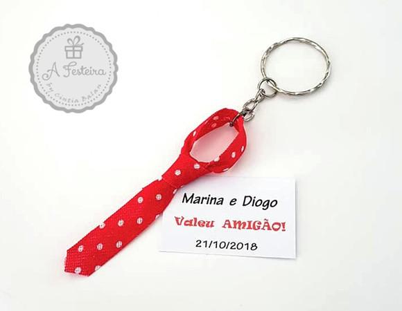 Mini Gravata Chaveiro com Tag com Tag Personalizado