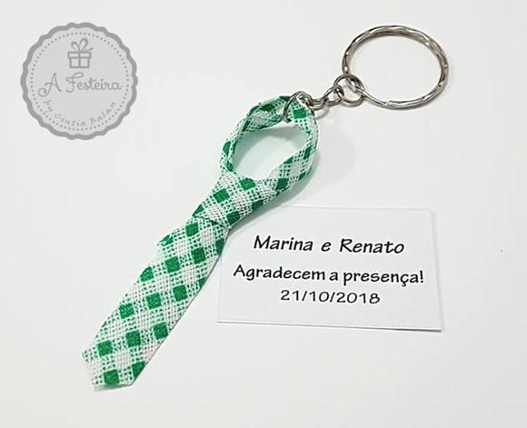 Mini Gravata Chaveiro com Tag com Tag Personalizado