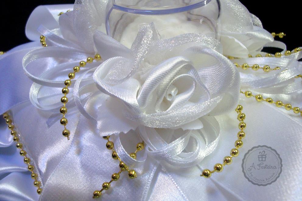 Almofadinha Porta Alianças Babado com Dourado