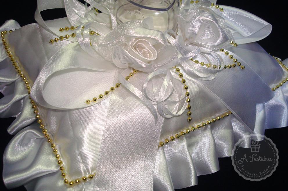 Almofadinha Porta Alianças Babado com Dourado