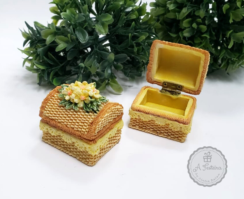 Baú em resina para Lembrancinha - PRONTA ENTREGA
