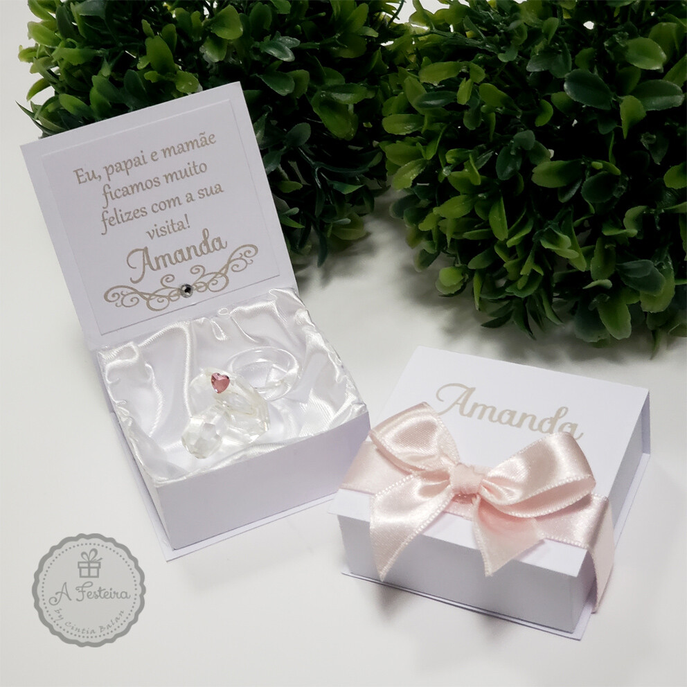 Caixinha com Chupeta de Cristal Rosa