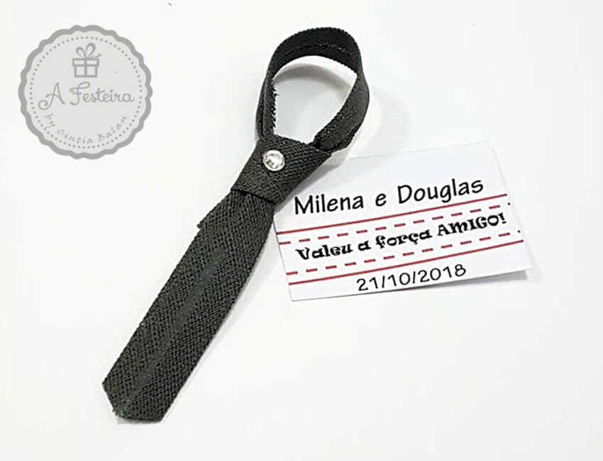 Mini Gravata com Strass e Tag Personalizado