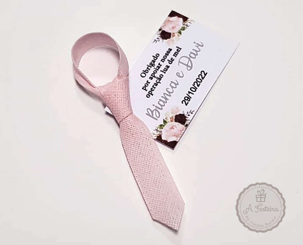Mini Gravata Simples com Tag Personalizado