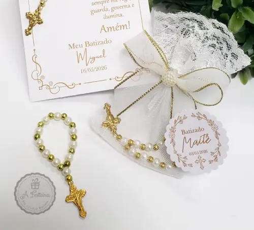 Saquinho com Mini Terço Dourado